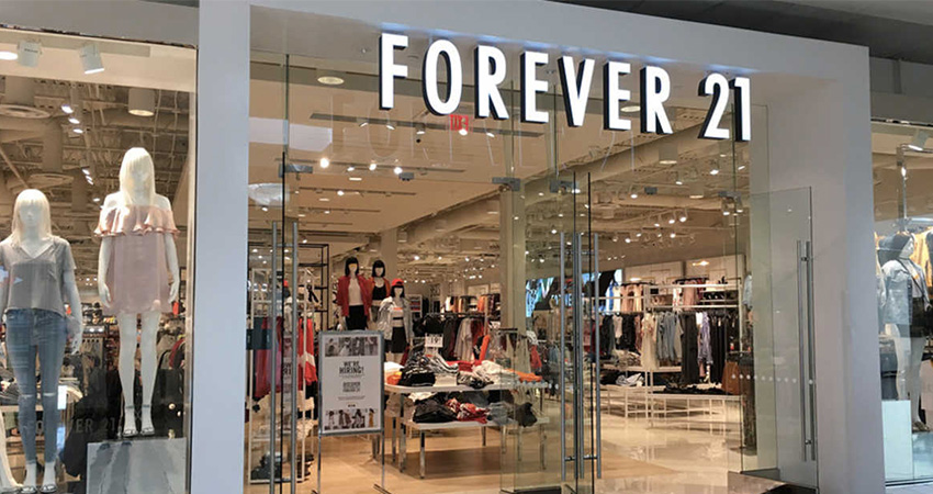 Forever 21 clothing store