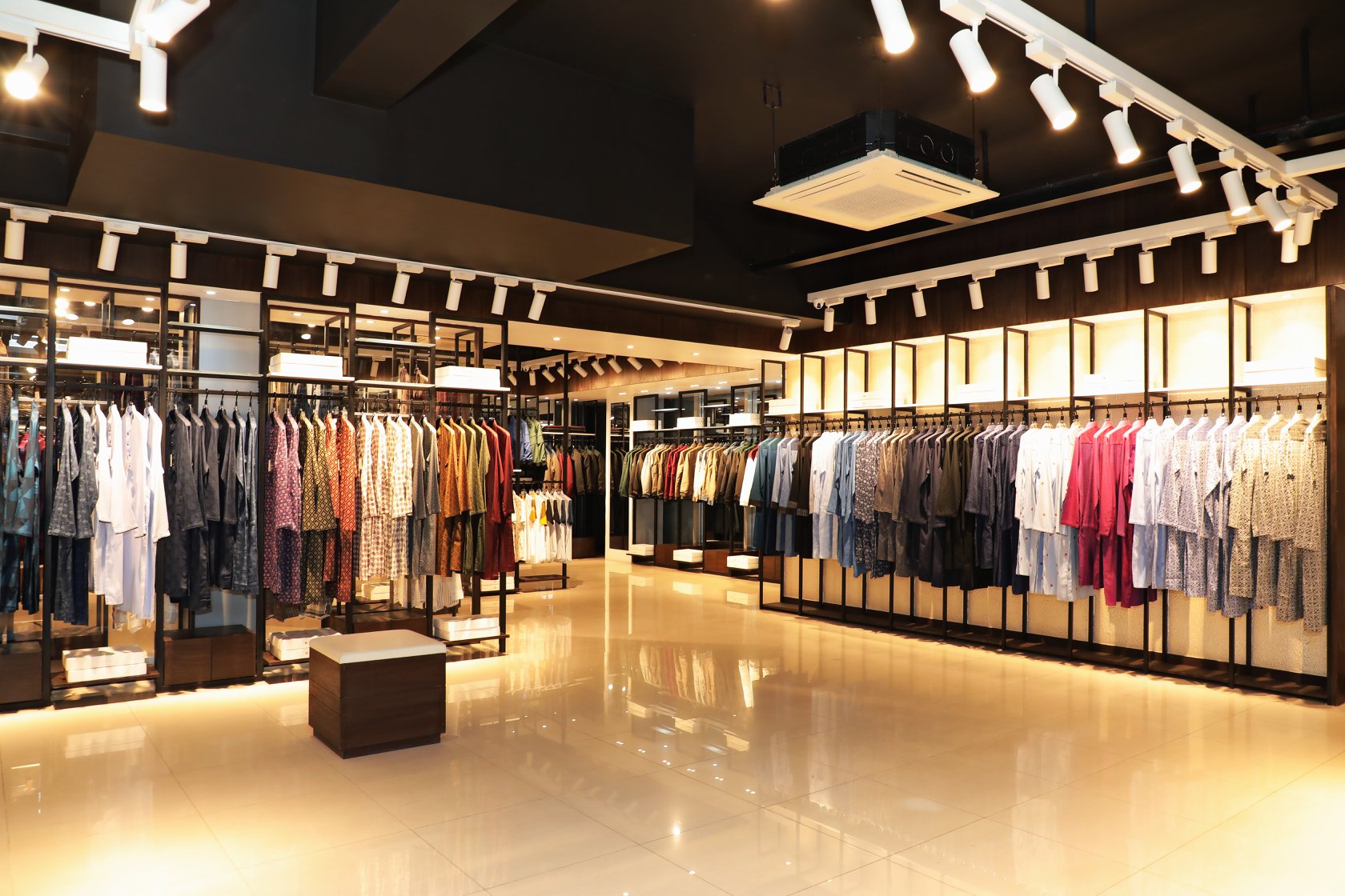 Illiyeen Fashion –High-End Fashion Retailer in Bangladesh