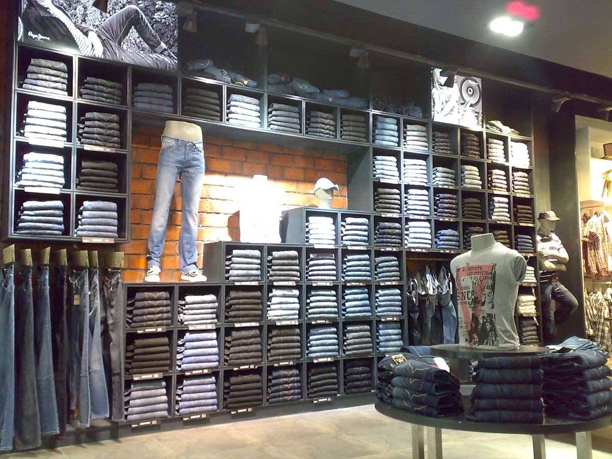 Pepe Jeans clothing store