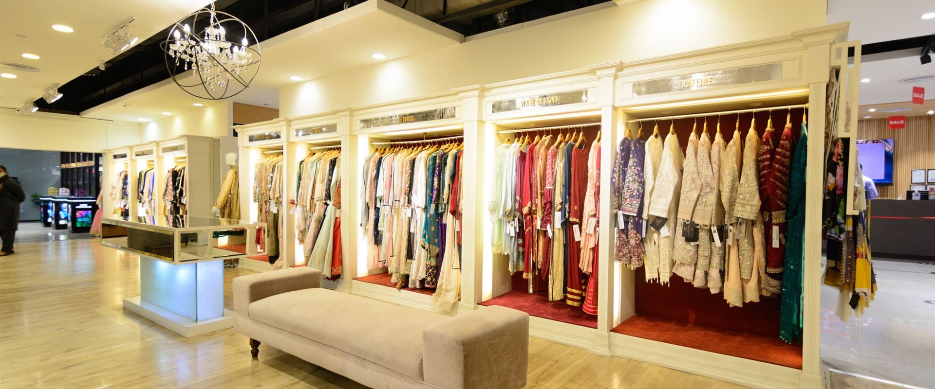 Top 5 Clothing Shops and Brands in Hasilpur